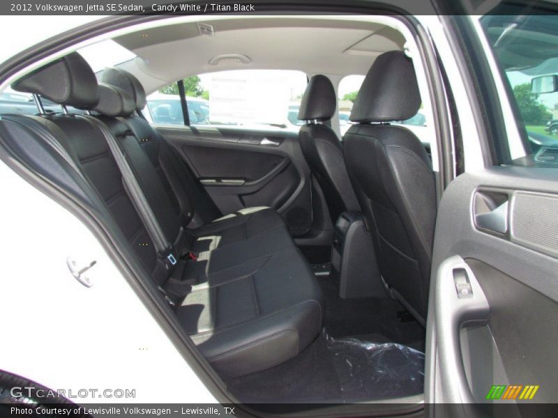 Candy White / Titan Black 2012 Volkswagen Jetta SE Sedan