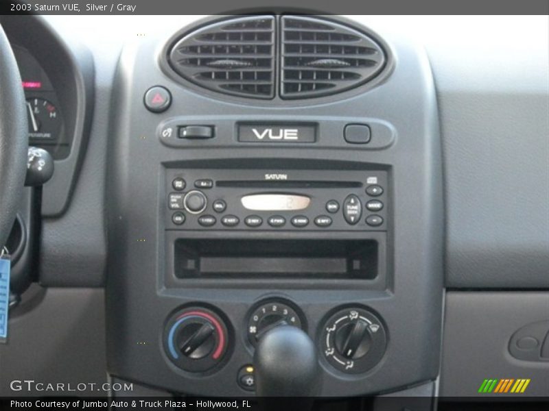 Silver / Gray 2003 Saturn VUE