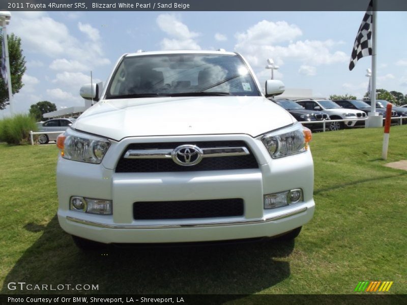 Blizzard White Pearl / Sand Beige 2011 Toyota 4Runner SR5