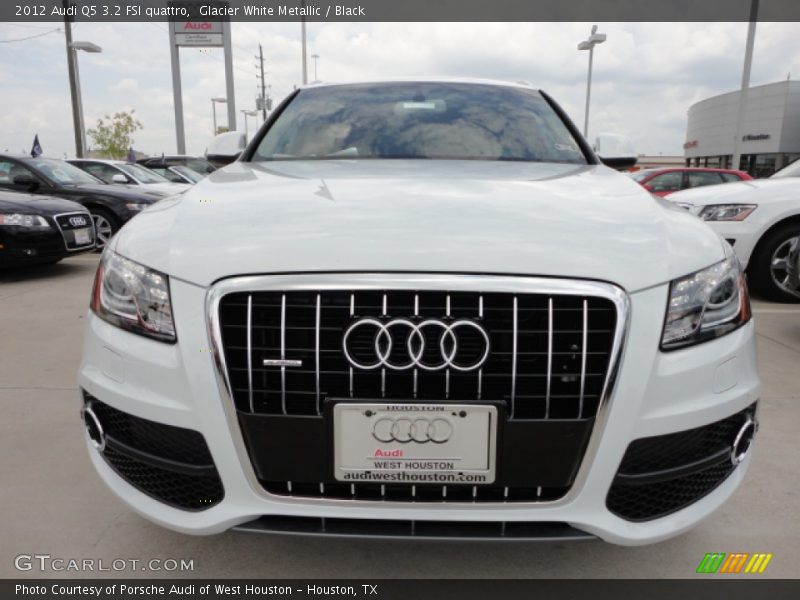 Glacier White Metallic / Black 2012 Audi Q5 3.2 FSI quattro