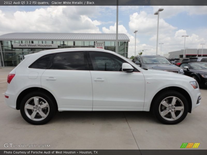 Glacier White Metallic / Black 2012 Audi Q5 3.2 FSI quattro