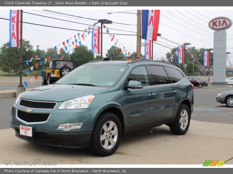 Silver Moss Metallic / Dark Gray/Light Gray 2009 Chevrolet Traverse LT