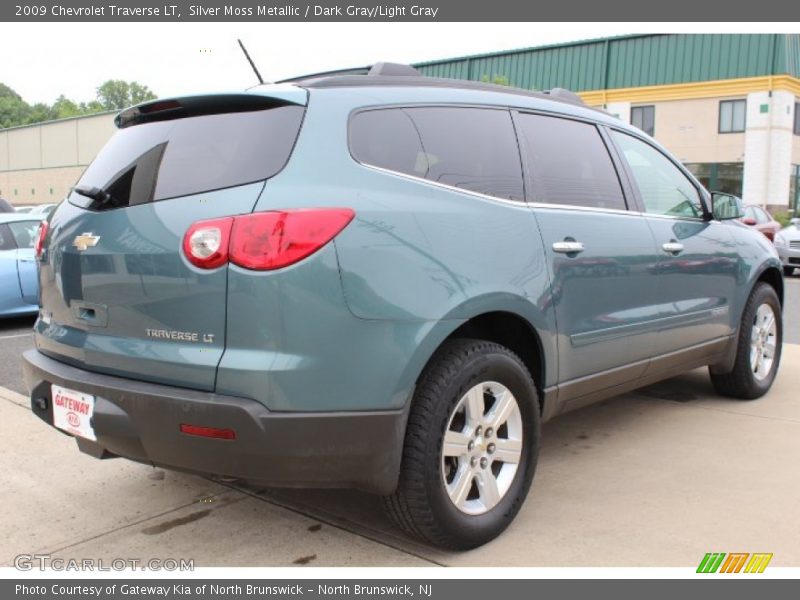 Silver Moss Metallic / Dark Gray/Light Gray 2009 Chevrolet Traverse LT