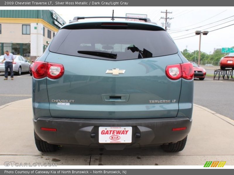 Silver Moss Metallic / Dark Gray/Light Gray 2009 Chevrolet Traverse LT