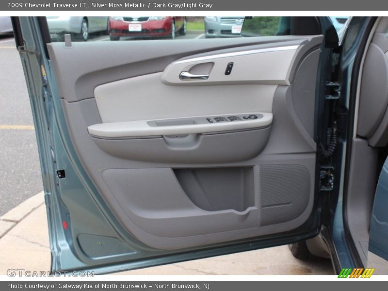 Silver Moss Metallic / Dark Gray/Light Gray 2009 Chevrolet Traverse LT