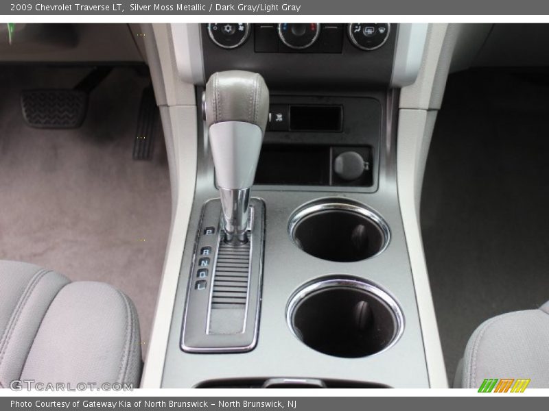 Silver Moss Metallic / Dark Gray/Light Gray 2009 Chevrolet Traverse LT