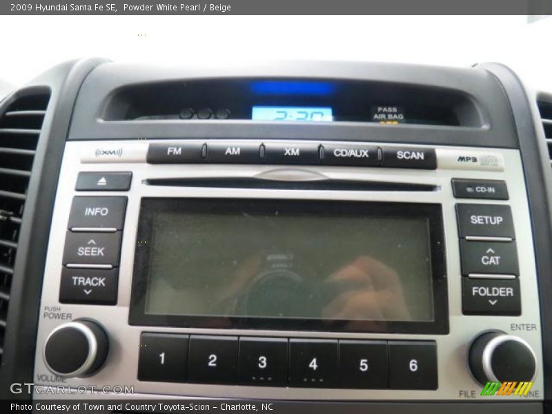 Powder White Pearl / Beige 2009 Hyundai Santa Fe SE