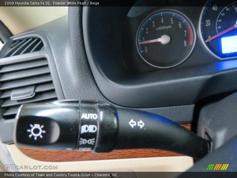 Powder White Pearl / Beige 2009 Hyundai Santa Fe SE