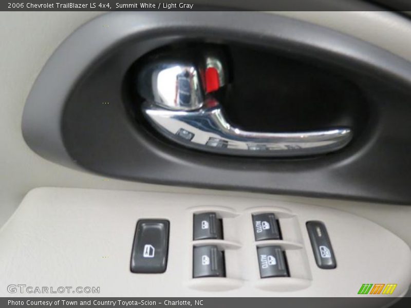 Summit White / Light Gray 2006 Chevrolet TrailBlazer LS 4x4