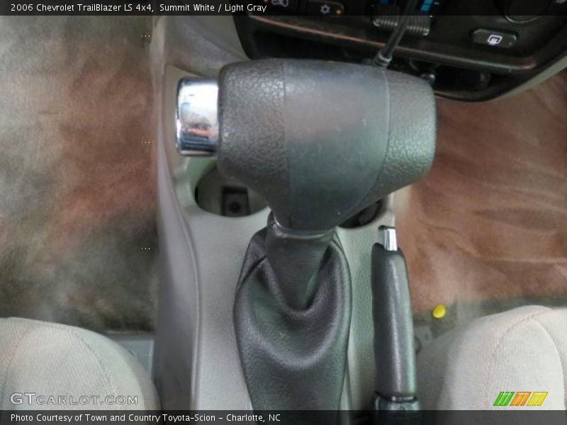 Summit White / Light Gray 2006 Chevrolet TrailBlazer LS 4x4