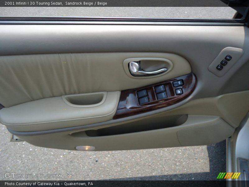 Sandrock Beige / Beige 2001 Infiniti I 30 Touring Sedan
