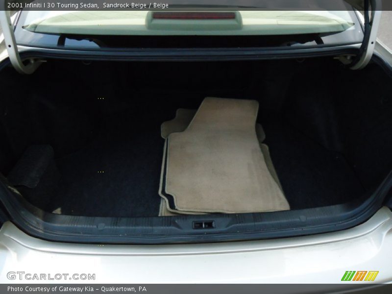 Sandrock Beige / Beige 2001 Infiniti I 30 Touring Sedan