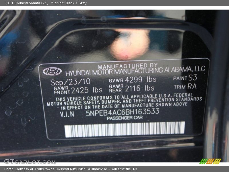 Midnight Black / Gray 2011 Hyundai Sonata GLS