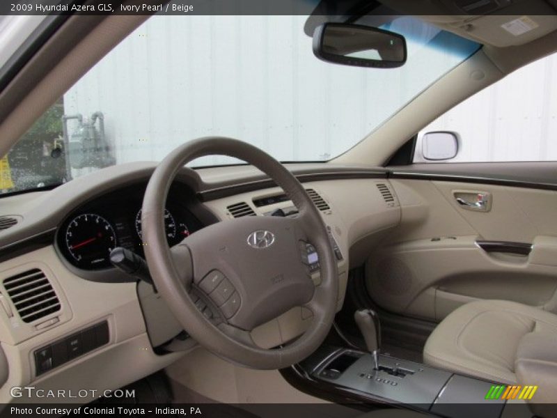 Ivory Pearl / Beige 2009 Hyundai Azera GLS