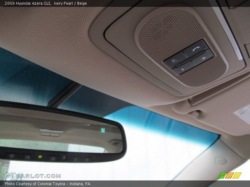 Ivory Pearl / Beige 2009 Hyundai Azera GLS