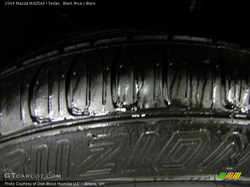 Black Mica / Black 2004 Mazda MAZDA3 i Sedan
