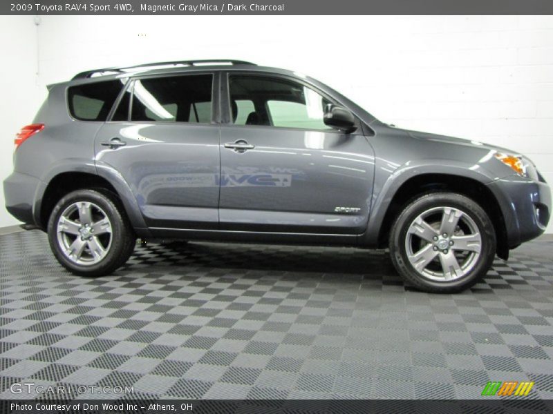 Magnetic Gray Mica / Dark Charcoal 2009 Toyota RAV4 Sport 4WD