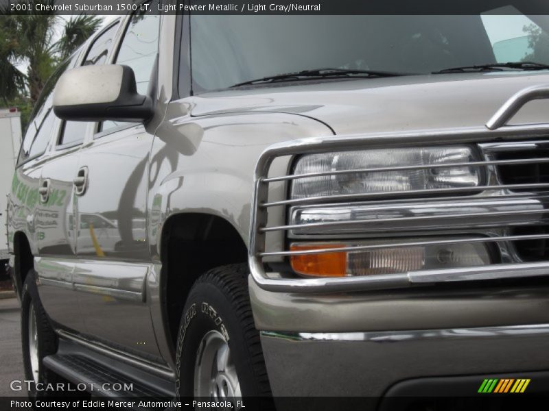 Light Pewter Metallic / Light Gray/Neutral 2001 Chevrolet Suburban 1500 LT
