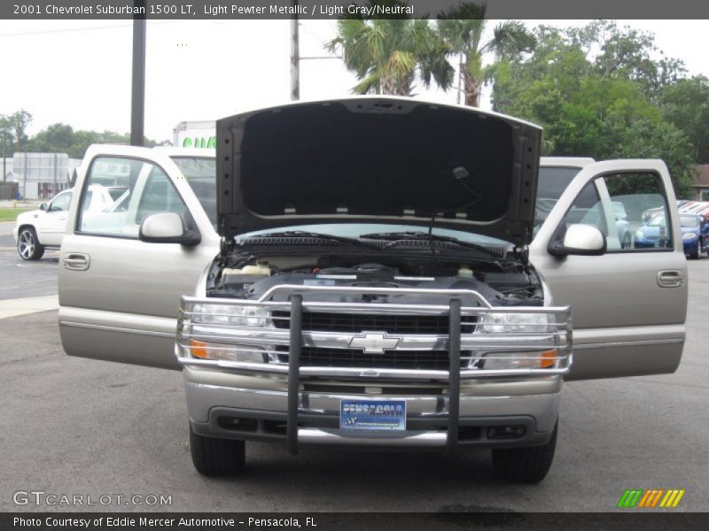 Light Pewter Metallic / Light Gray/Neutral 2001 Chevrolet Suburban 1500 LT