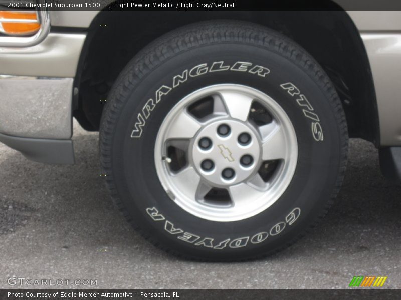 Light Pewter Metallic / Light Gray/Neutral 2001 Chevrolet Suburban 1500 LT