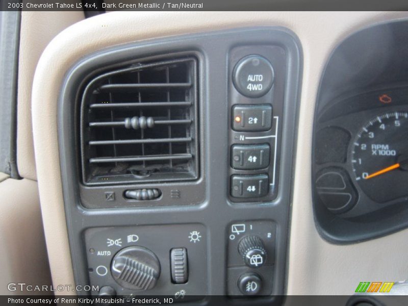 Dark Green Metallic / Tan/Neutral 2003 Chevrolet Tahoe LS 4x4