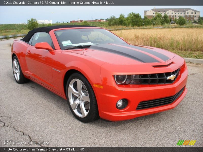 Front 3/4 View of 2011 Camaro SS/RS Convertible