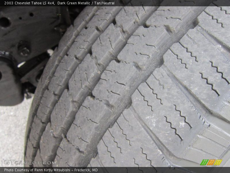 Dark Green Metallic / Tan/Neutral 2003 Chevrolet Tahoe LS 4x4