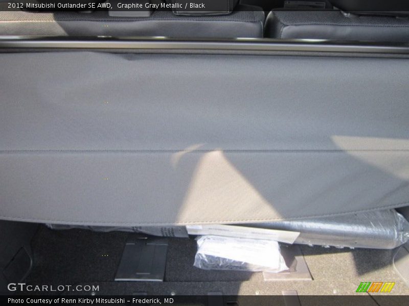Graphite Gray Metallic / Black 2012 Mitsubishi Outlander SE AWD