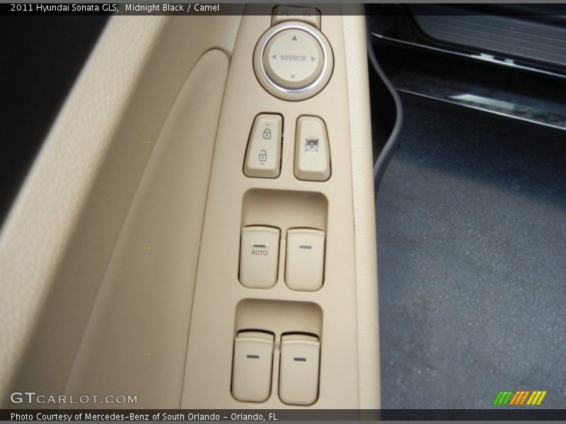 Midnight Black / Camel 2011 Hyundai Sonata GLS