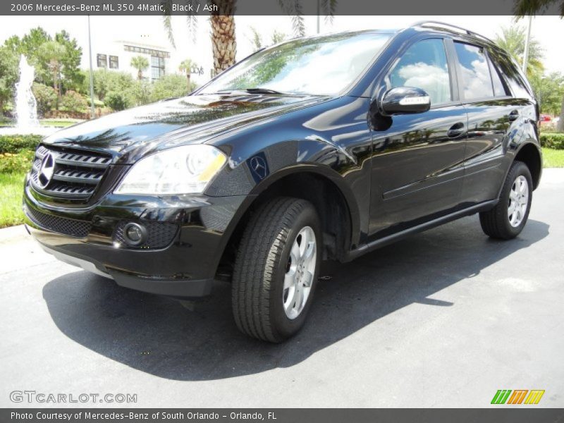 Front 3/4 View of 2006 ML 350 4Matic