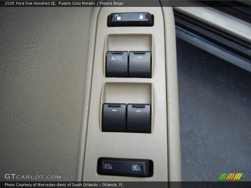 Pueblo Gold Metallic / Pebble Beige 2005 Ford Five Hundred SE