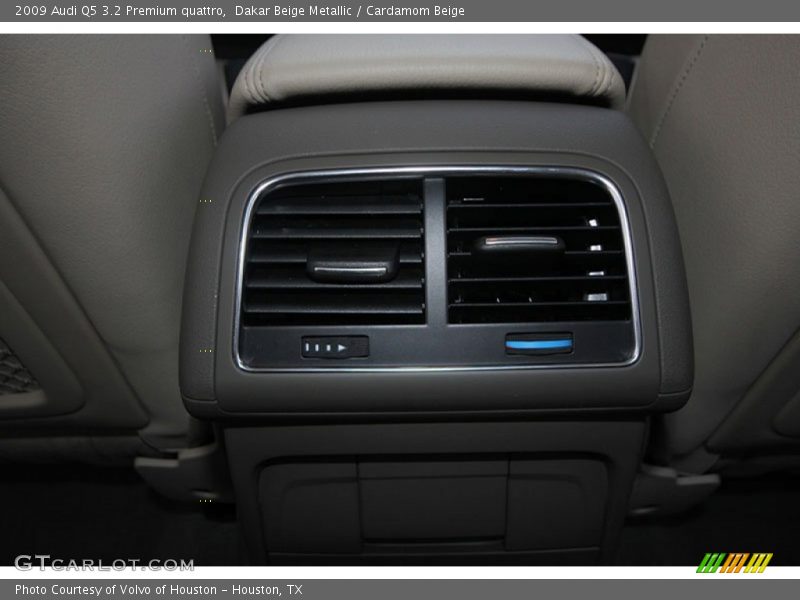 Dakar Beige Metallic / Cardamom Beige 2009 Audi Q5 3.2 Premium quattro