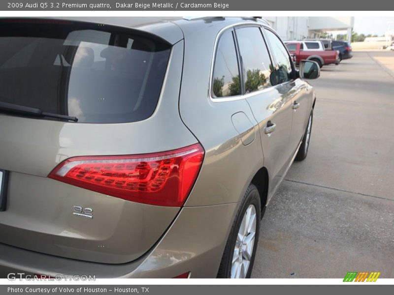 Dakar Beige Metallic / Cardamom Beige 2009 Audi Q5 3.2 Premium quattro