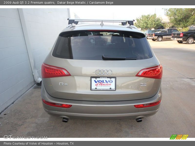 Dakar Beige Metallic / Cardamom Beige 2009 Audi Q5 3.2 Premium quattro