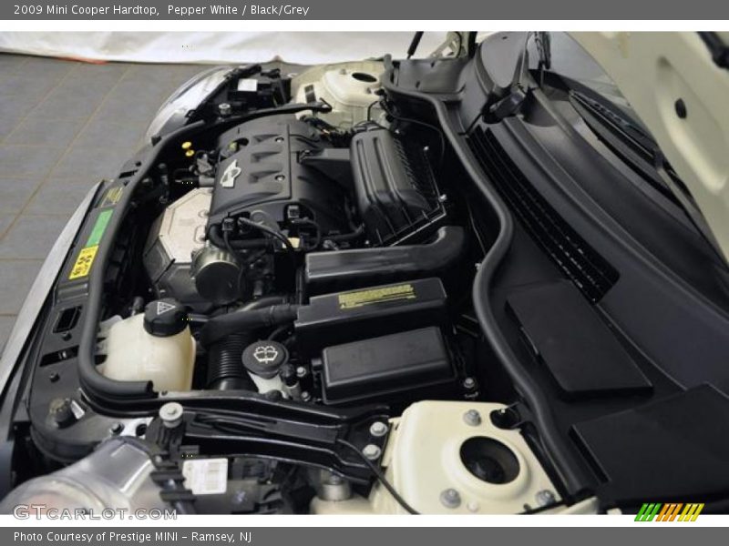 Pepper White / Black/Grey 2009 Mini Cooper Hardtop
