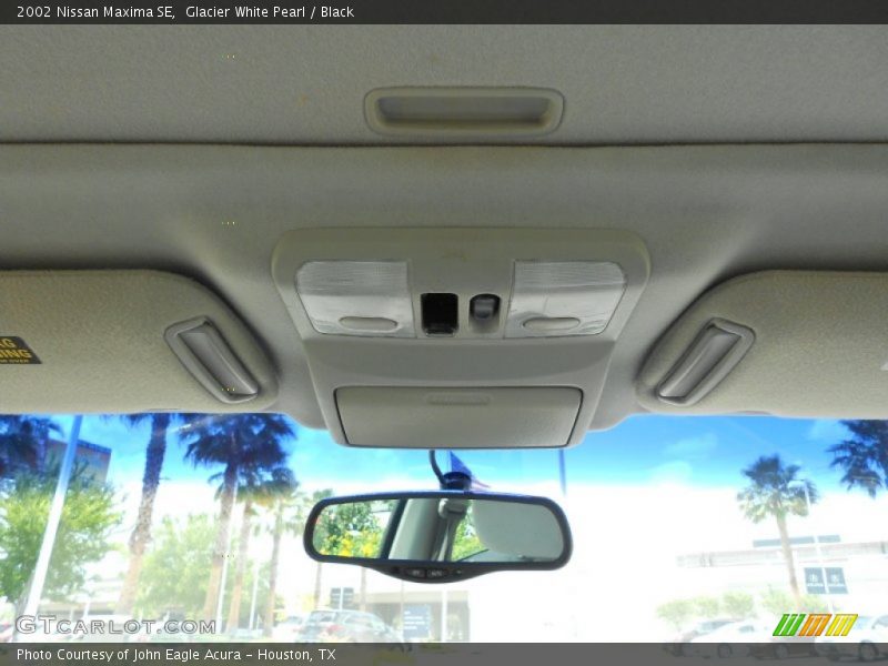Glacier White Pearl / Black 2002 Nissan Maxima SE