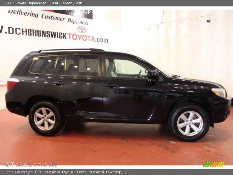 Black / Ash 2010 Toyota Highlander SE 4WD
