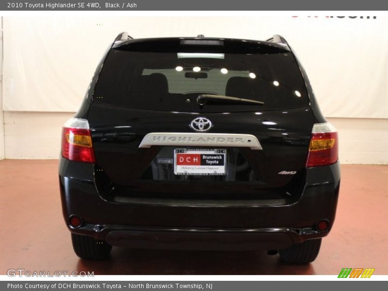 Black / Ash 2010 Toyota Highlander SE 4WD