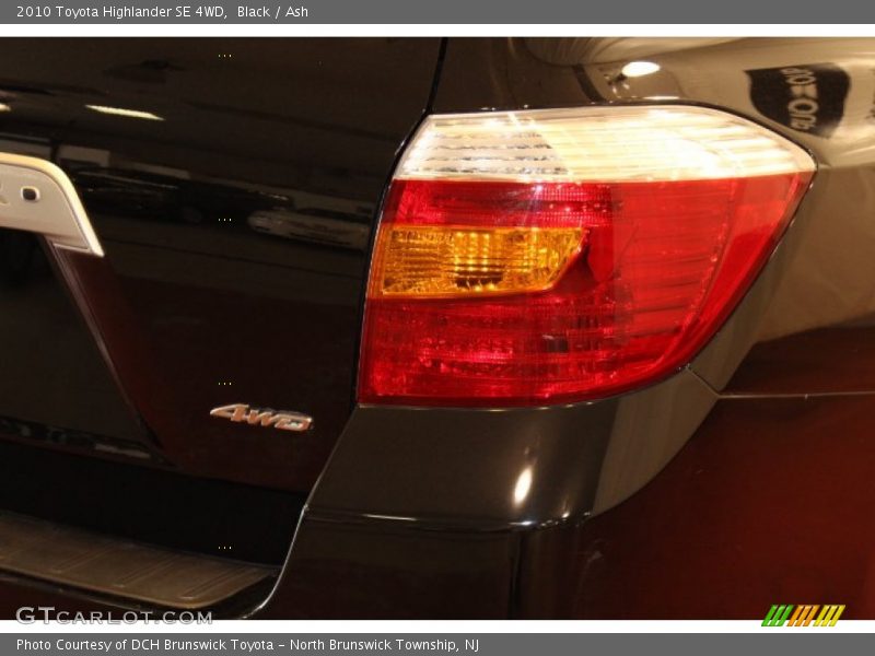 Black / Ash 2010 Toyota Highlander SE 4WD