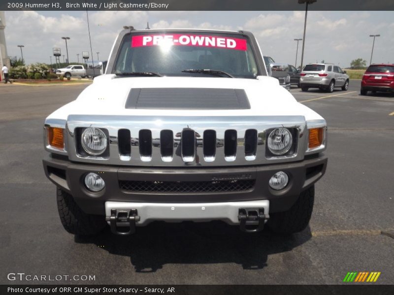 Birch White / Light Cashmere/Ebony 2009 Hummer H3