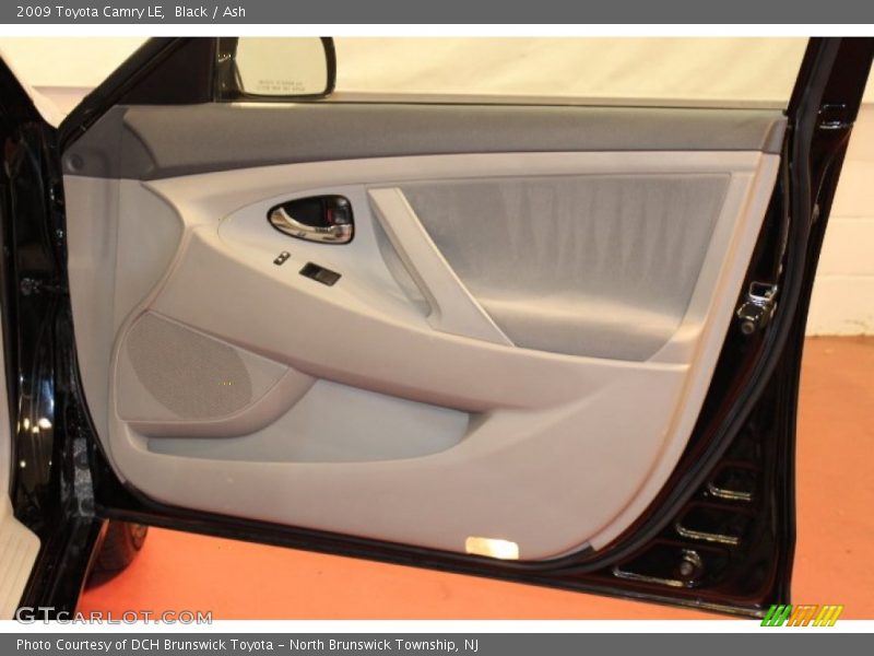 Black / Ash 2009 Toyota Camry LE