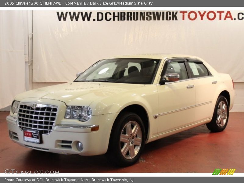 Cool Vanilla / Dark Slate Gray/Medium Slate Gray 2005 Chrysler 300 C HEMI AWD