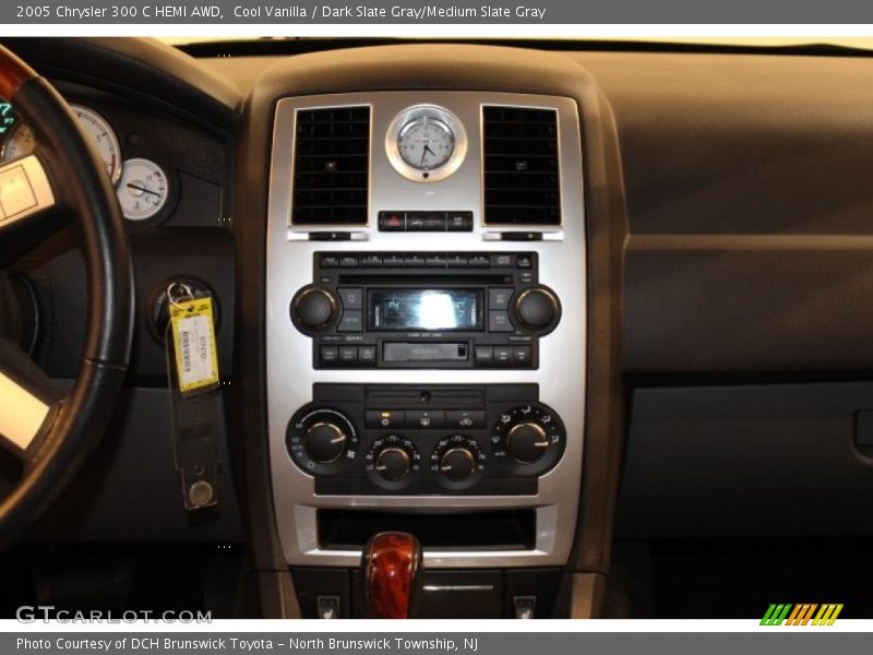 Cool Vanilla / Dark Slate Gray/Medium Slate Gray 2005 Chrysler 300 C HEMI AWD