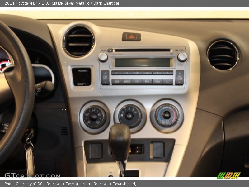 Classic Silver Metallic / Dark Charcoal 2011 Toyota Matrix 1.8