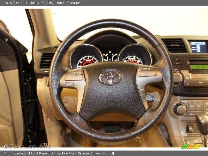 Black / Sand Beige 2010 Toyota Highlander SE 4WD
