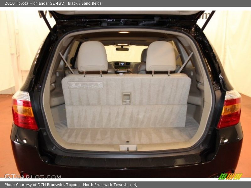 Black / Sand Beige 2010 Toyota Highlander SE 4WD