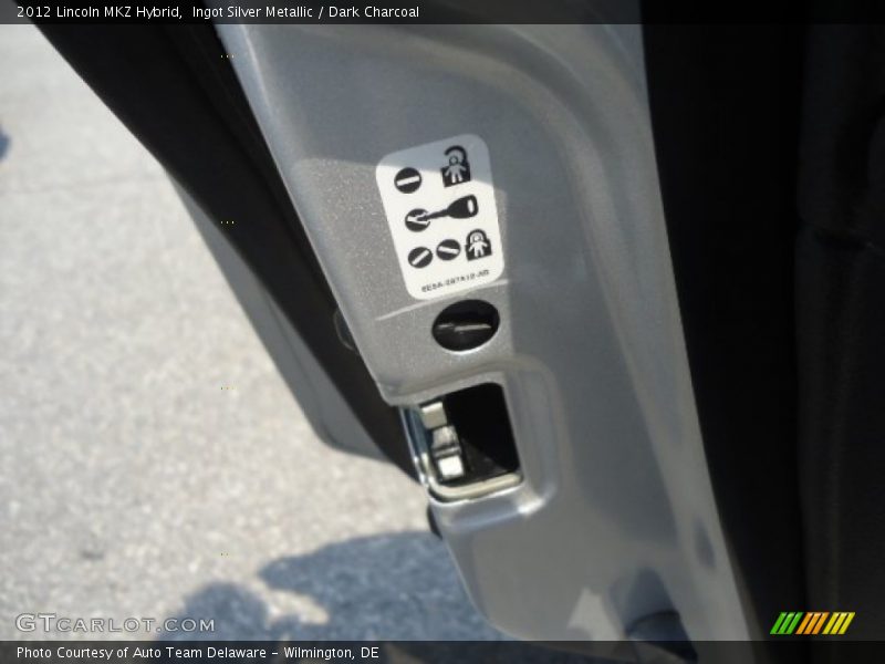 Ingot Silver Metallic / Dark Charcoal 2012 Lincoln MKZ Hybrid