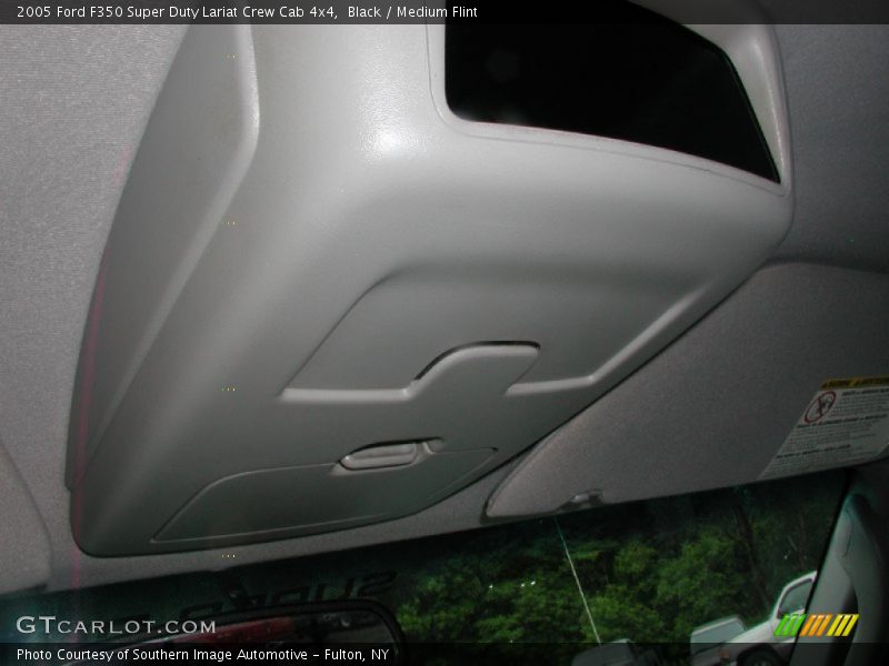 Black / Medium Flint 2005 Ford F350 Super Duty Lariat Crew Cab 4x4