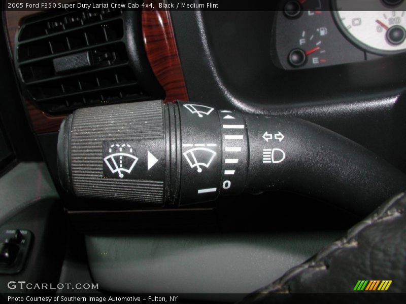 Black / Medium Flint 2005 Ford F350 Super Duty Lariat Crew Cab 4x4