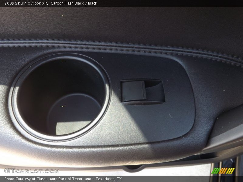 Carbon Flash Black / Black 2009 Saturn Outlook XR